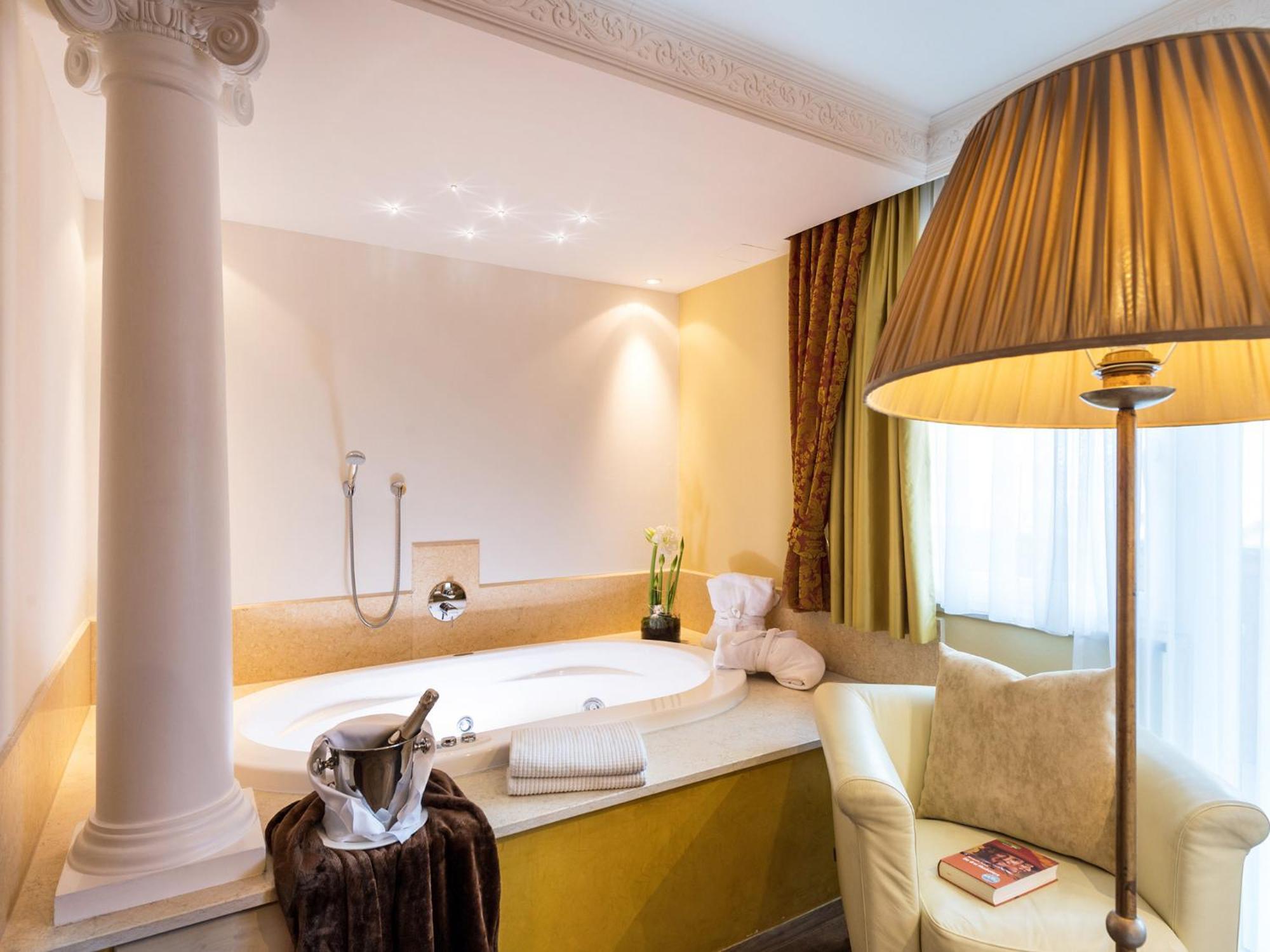 Hotel Fameli Olang 客房 照片