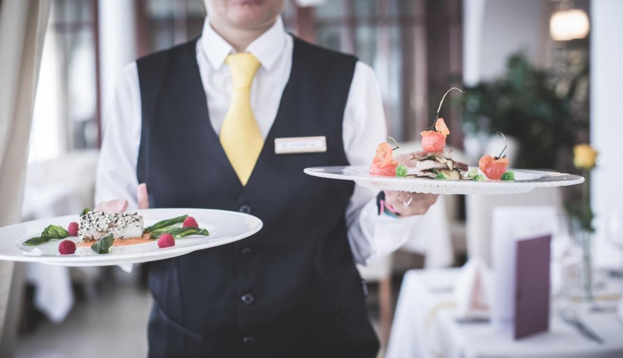 Hotel Fameli Olang 外观 照片